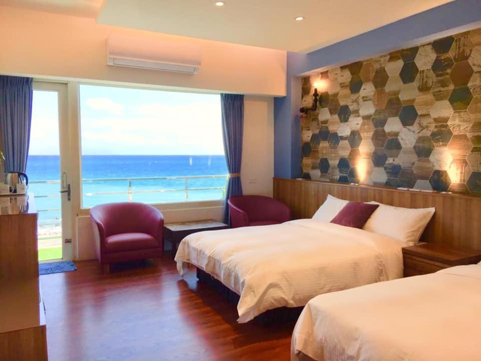 36 Lighthouse Bed and Breakfast Hualien stad Exteriör bild